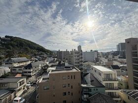 ファミーユ八幡