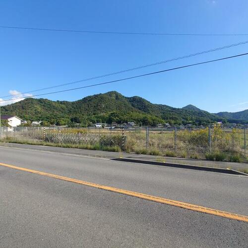 土地, 香川県 仲多度郡まんのう町