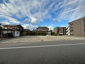 石川県白山市中奥町