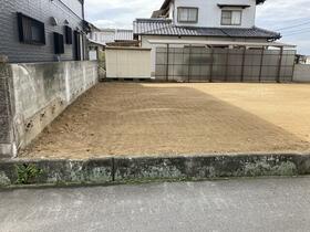 香川県丸亀市三条町