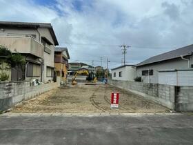 徳島県鳴門市撫養町岡崎字二等道路西