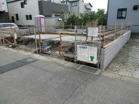 埼玉県草加市清門３丁目