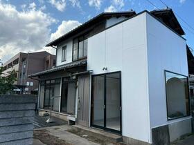 群馬県前橋市荒牧町２丁目