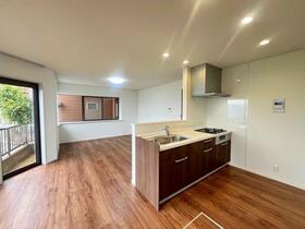 千葉県柏市南逆井３丁目