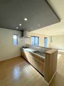 福岡県春日市天神山７丁目