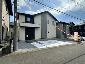 栃木県真岡市下高間木１丁目