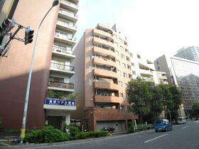 東京都新宿区四谷４丁目