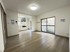 福岡県福岡市南区老司１丁目