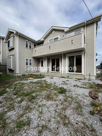 神奈川県平塚市めぐみが丘１丁目