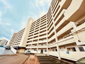 ホワイトキャッスル第２下到津Ｂ棟