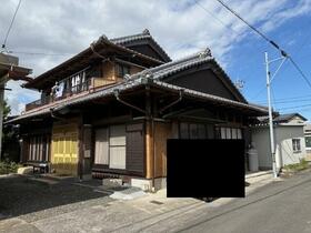 三重県四日市市高角町