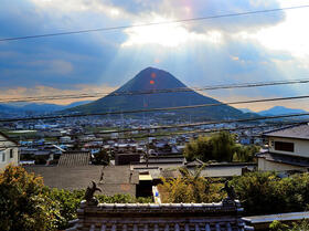 香川県坂出市川津町