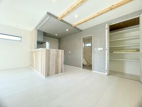 大阪府堺市西区上野芝向ヶ丘町２丁