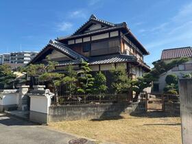 大阪府岸和田市小松里町