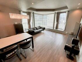 東京都千代田区神田神保町１丁目