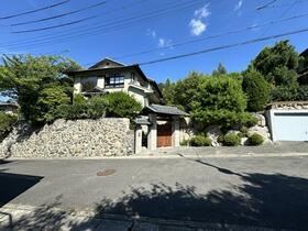 京都府京都市左京区上高野掃部林町
