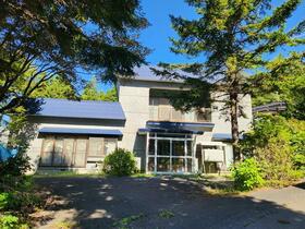 青森県東津軽郡平内町大字薬師野字家岸