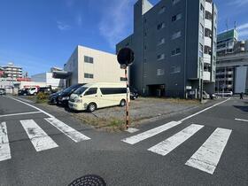 東京都足立区舎人１丁目