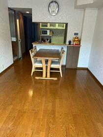 東京都多摩市馬引沢２丁目