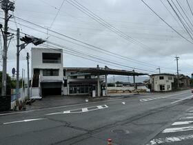 徳島県吉野川市鴨島町西麻植字新田