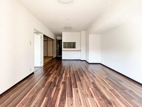 徳島県徳島市かちどき橋６丁目