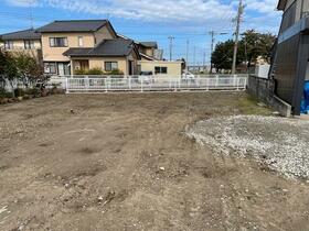 富山県射水市三ケ白銀町