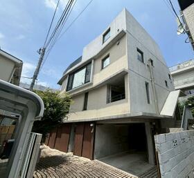 東京都世田谷区玉川２丁目