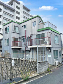 東京都中野区松が丘１丁目