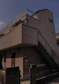 東京都目黒区中央町２丁目