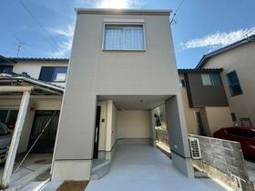 石川県金沢市本多町1丁目