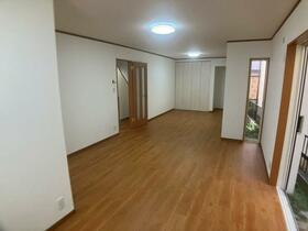 神奈川県横浜市栄区中野町