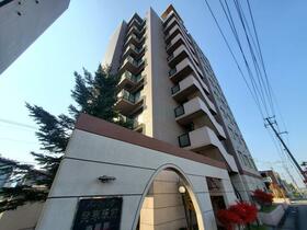 パシフィック発寒駅前壱番館