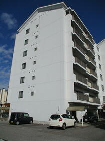 クラージュすざか