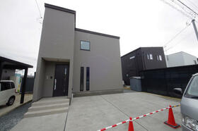 富山県小矢部市芹川