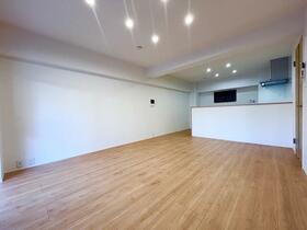 福岡県福岡市中央区大名１丁目