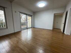 神奈川県横浜市南区六ツ川３丁目