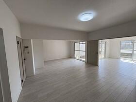 パルコープ長束　１０３