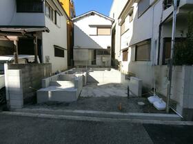 大阪府池田市鉢塚３丁目