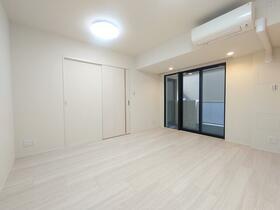 東京都新宿区若葉１丁目