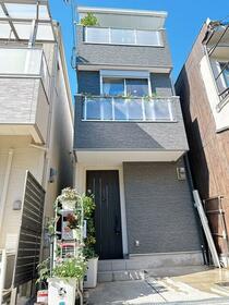 大阪府大阪市天王寺区逢阪１丁目