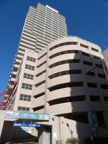 ソリッドタワー