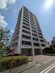 神奈川県川崎市川崎区本町１丁目