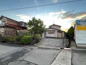 石川県金沢市大場町東