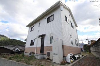 detached 愛媛県伊予郡砥部町北川毛