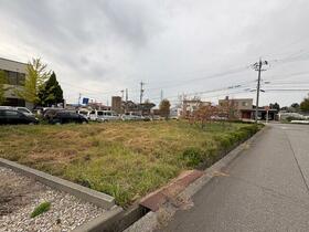 石川県小松市本江町