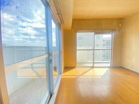 サンライフ根岸