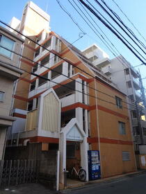 福岡県福岡市中央区平尾１丁目