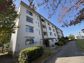 鈴蘭台第６住宅１号棟