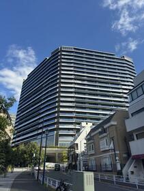 東京都渋谷区神宮前２丁目