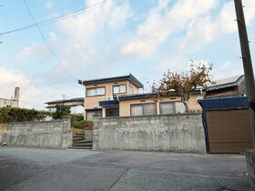 秋田県秋田市新屋栗田町
